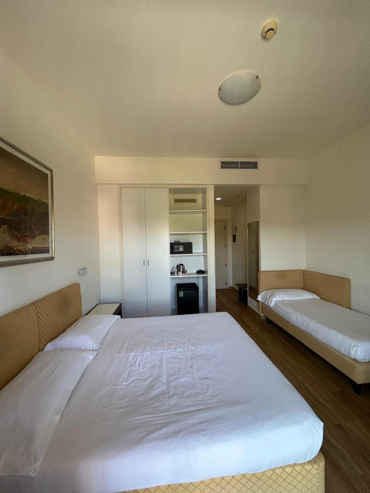Best Western Cesena Hotel Exterior photo