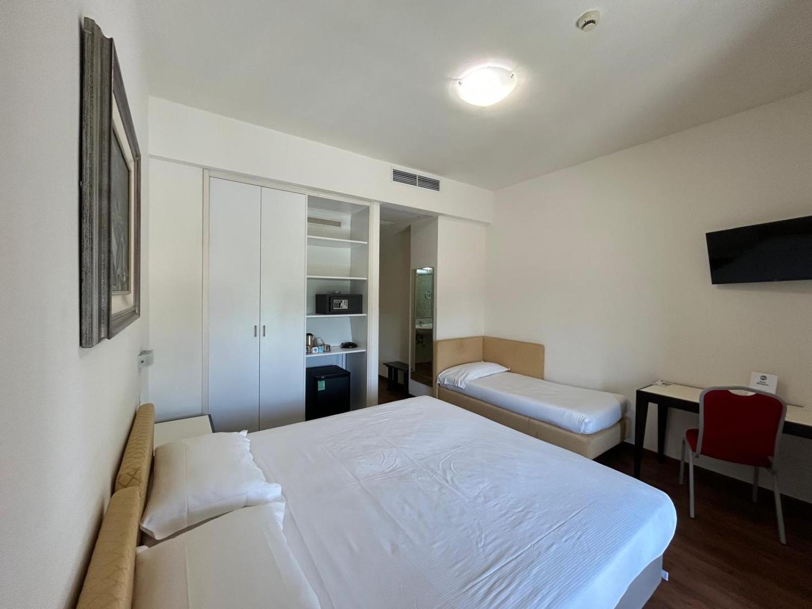 Best Western Cesena Hotel Exterior photo
